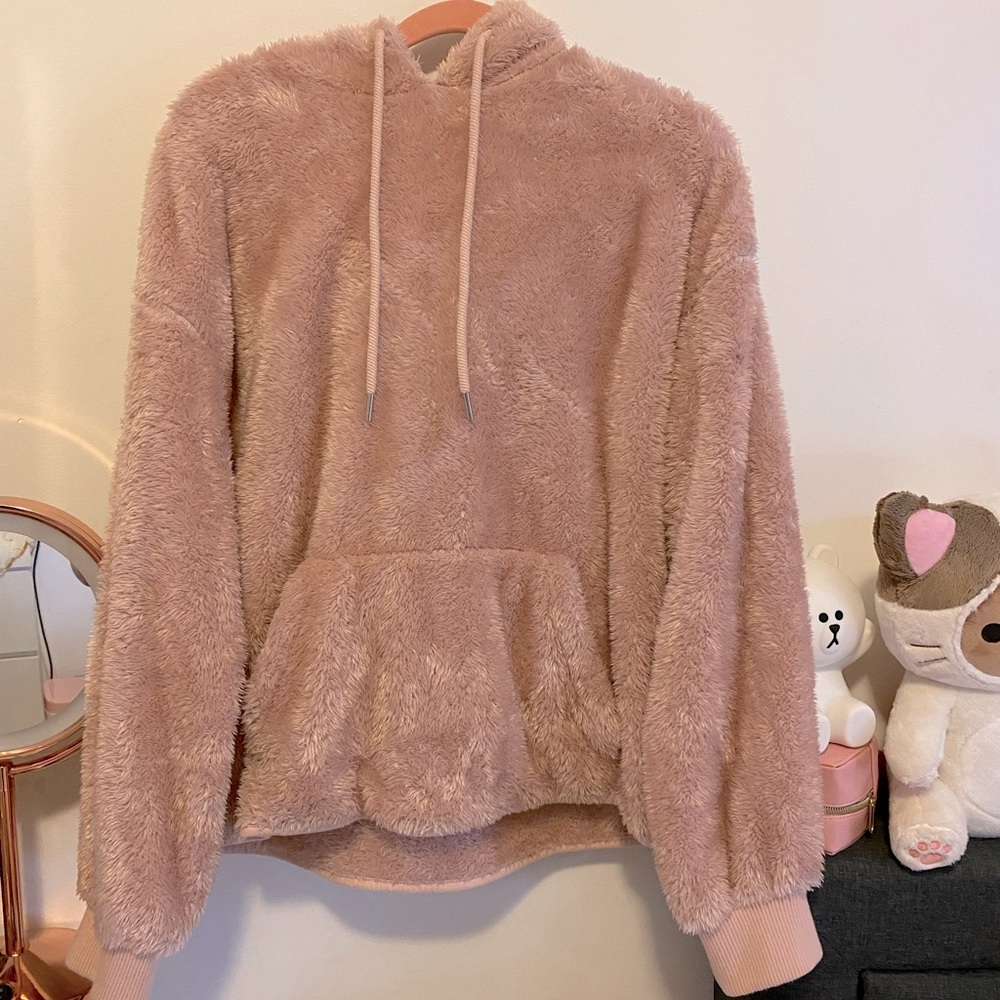H&M FAUX SHEARLING HOODIE 🩰